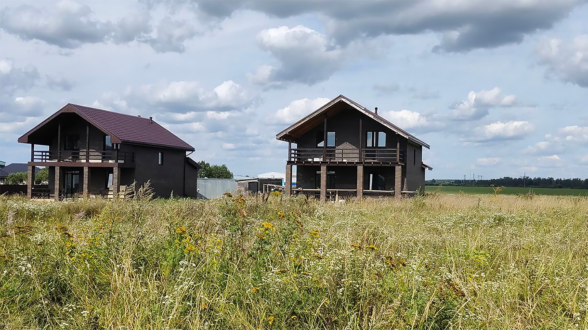 Дома в поселке