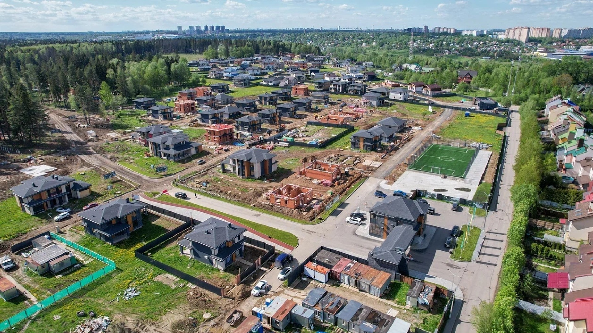 Общий вид на поселок