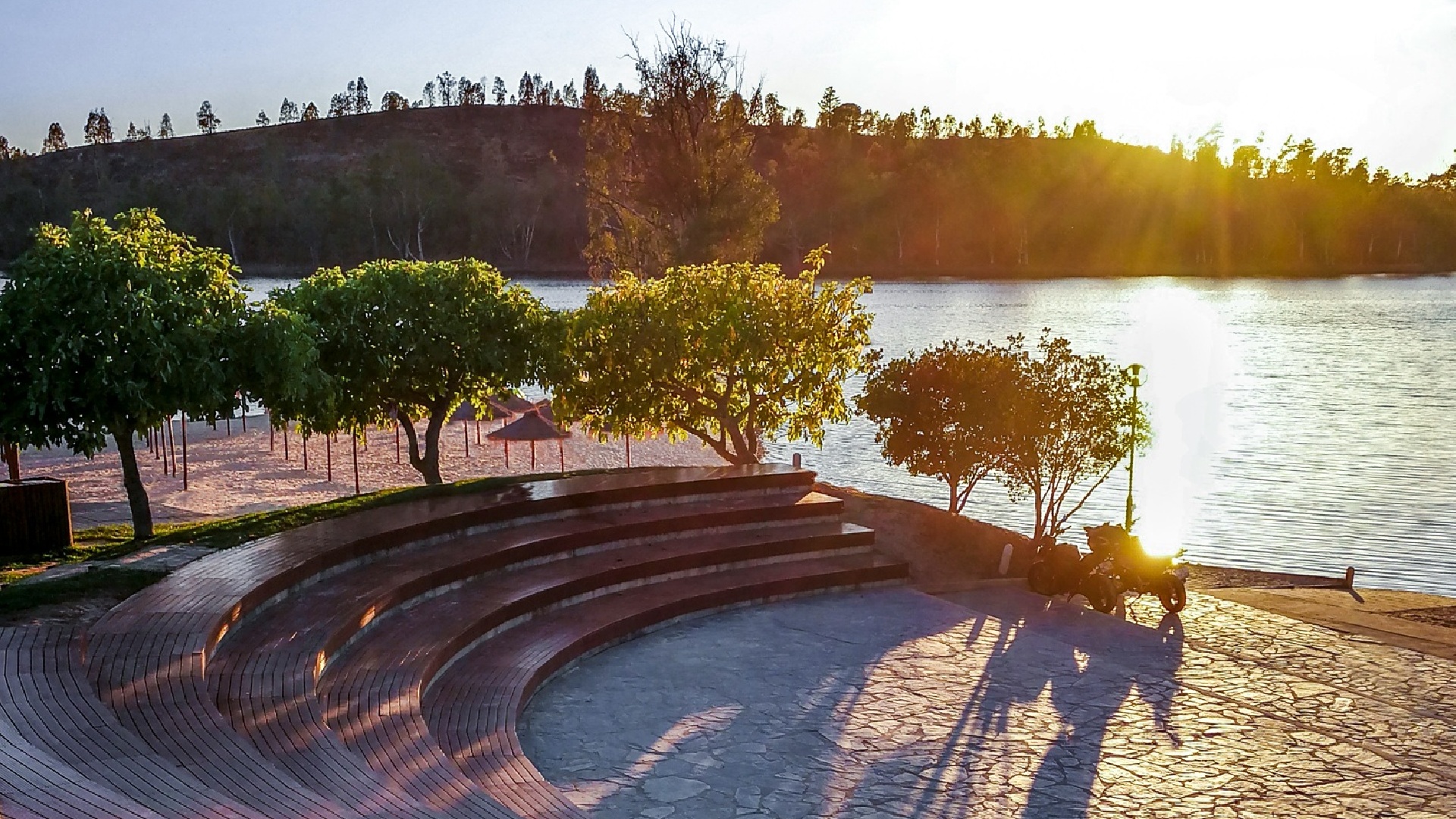 Место отдыха у воды