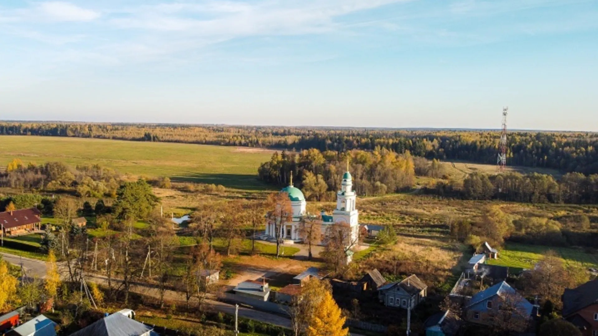 Церковь поблизости