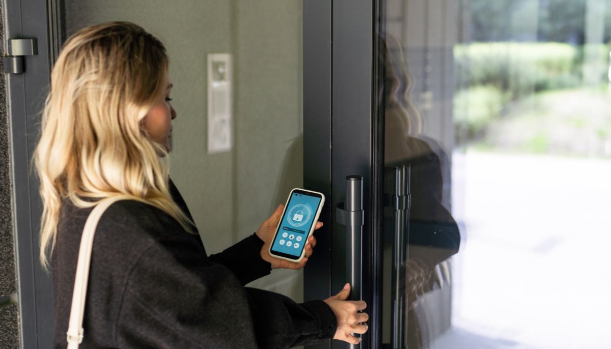 Крупнейшие девелоперы «Самолет» и «Эталон» покинули состав АНО «Умный многоквартирный дом»