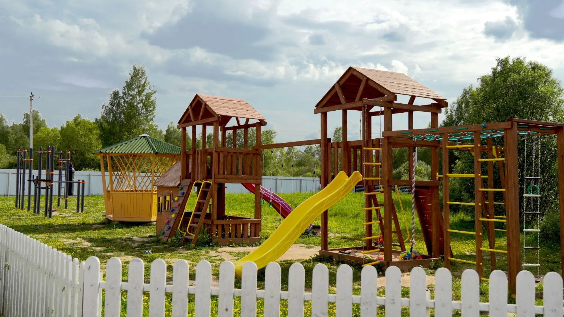 Детская площадка