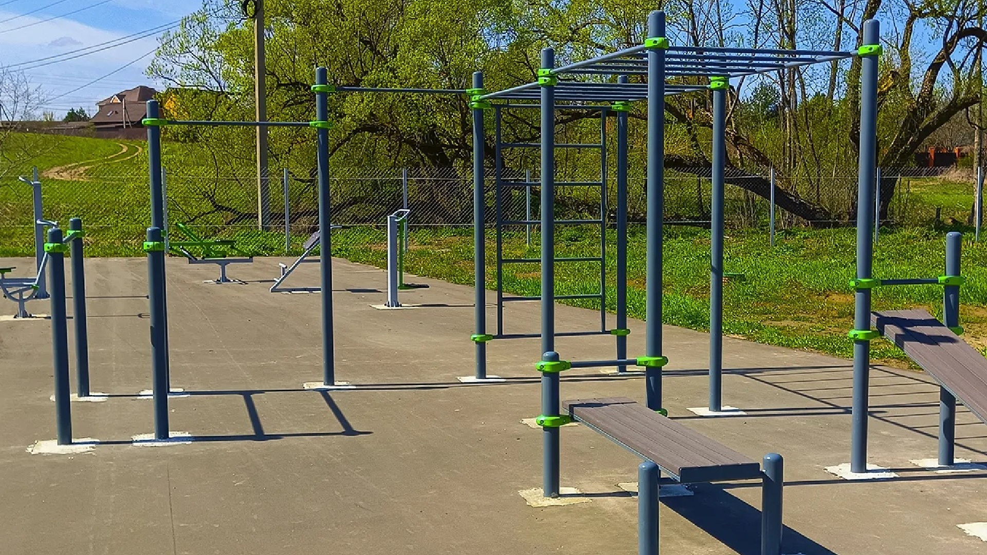 Спортивная площадка