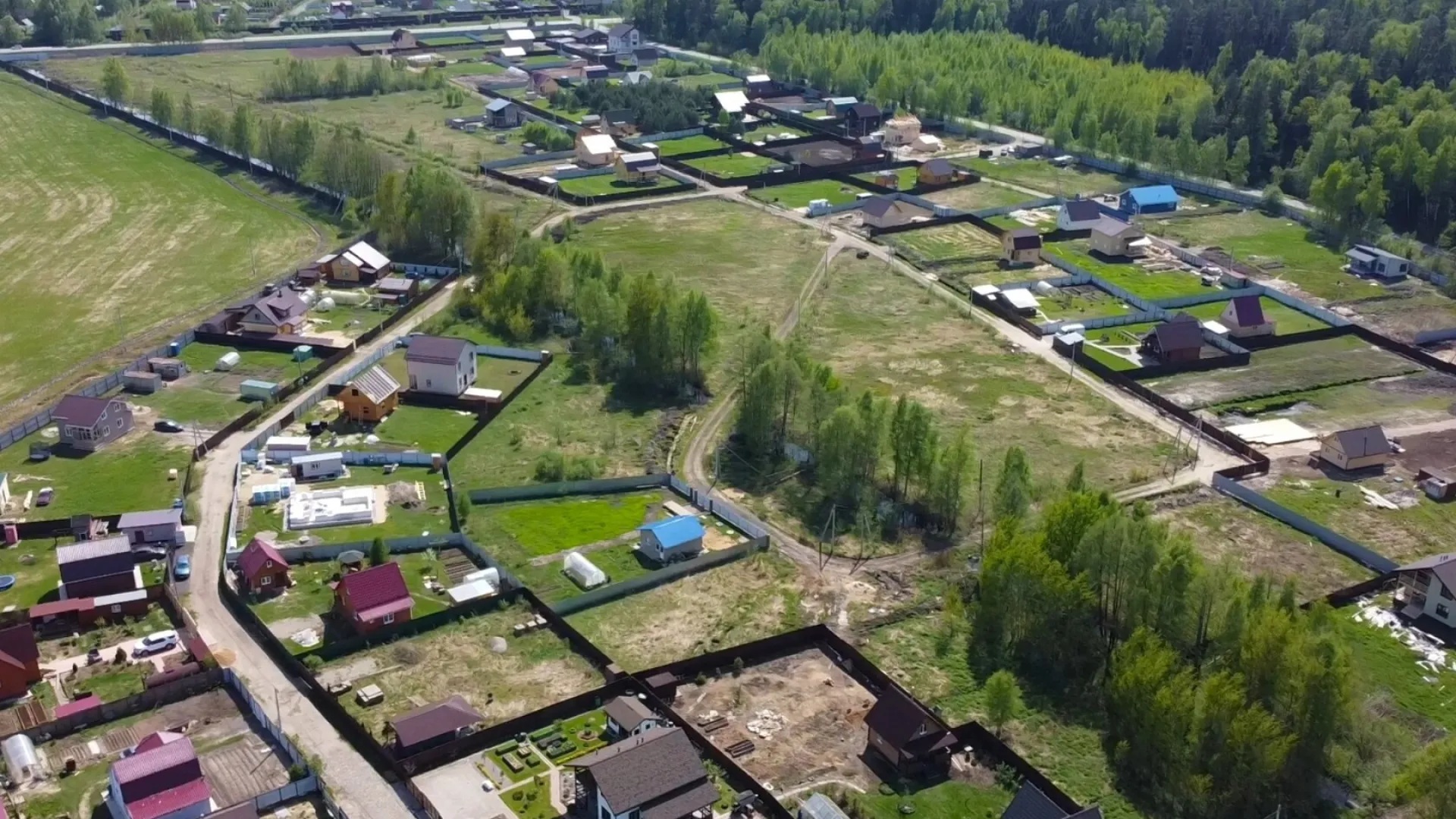 Вид сверху на поселок