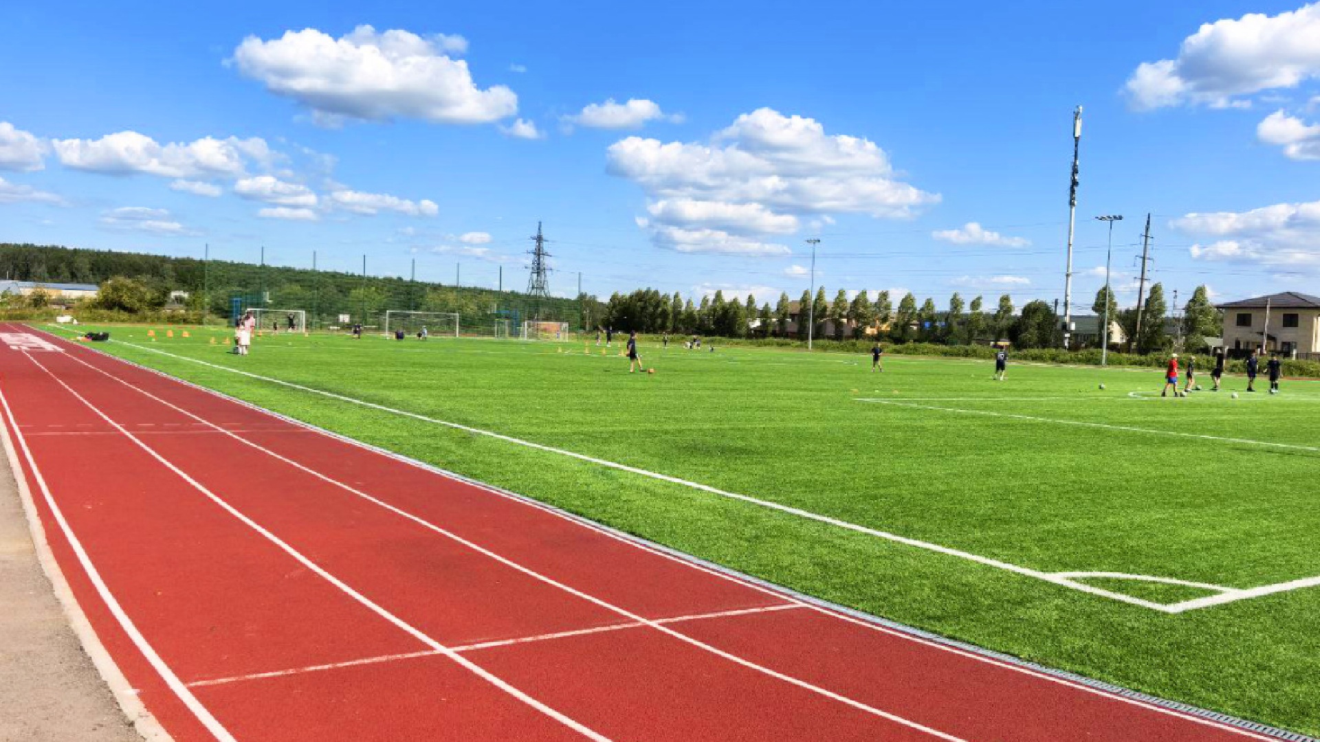 Спортивная площадка