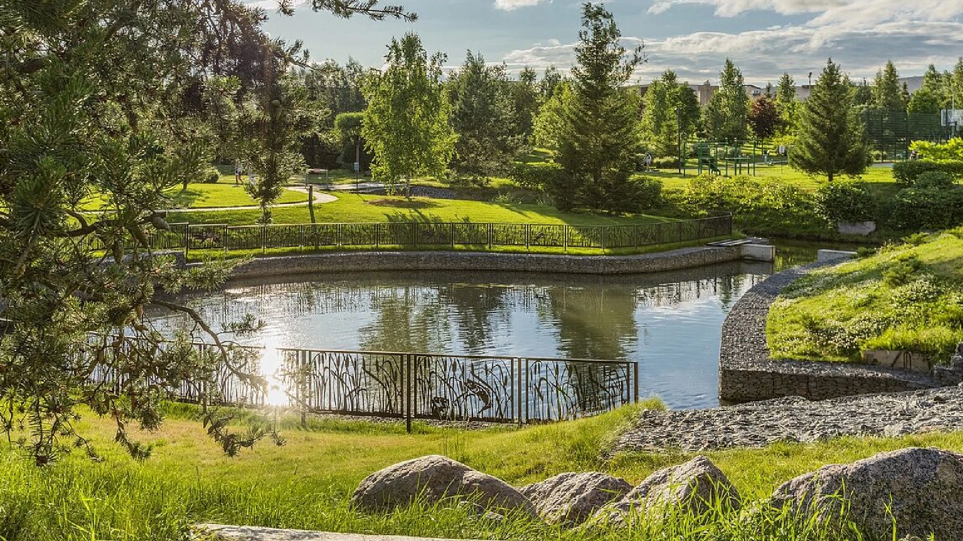 Место отдыха у реки