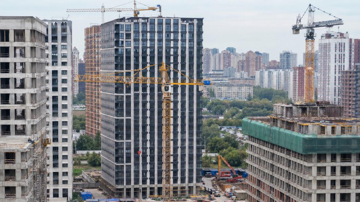 Новая Москва снова стала лидером по числу сделок с новостройками в Москве