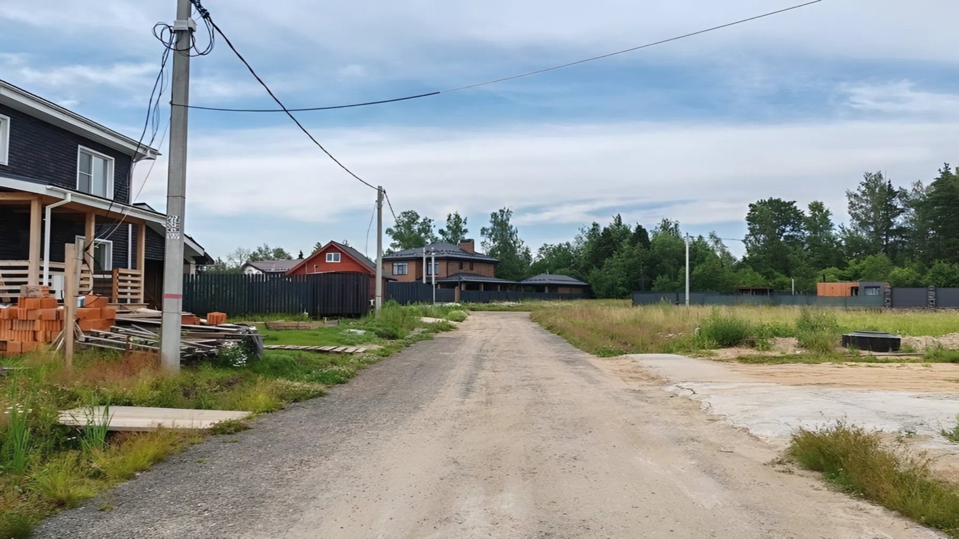 Дома на территории посёлка