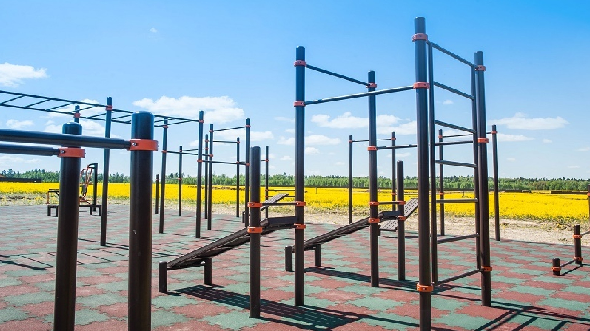 Спортивная площадка