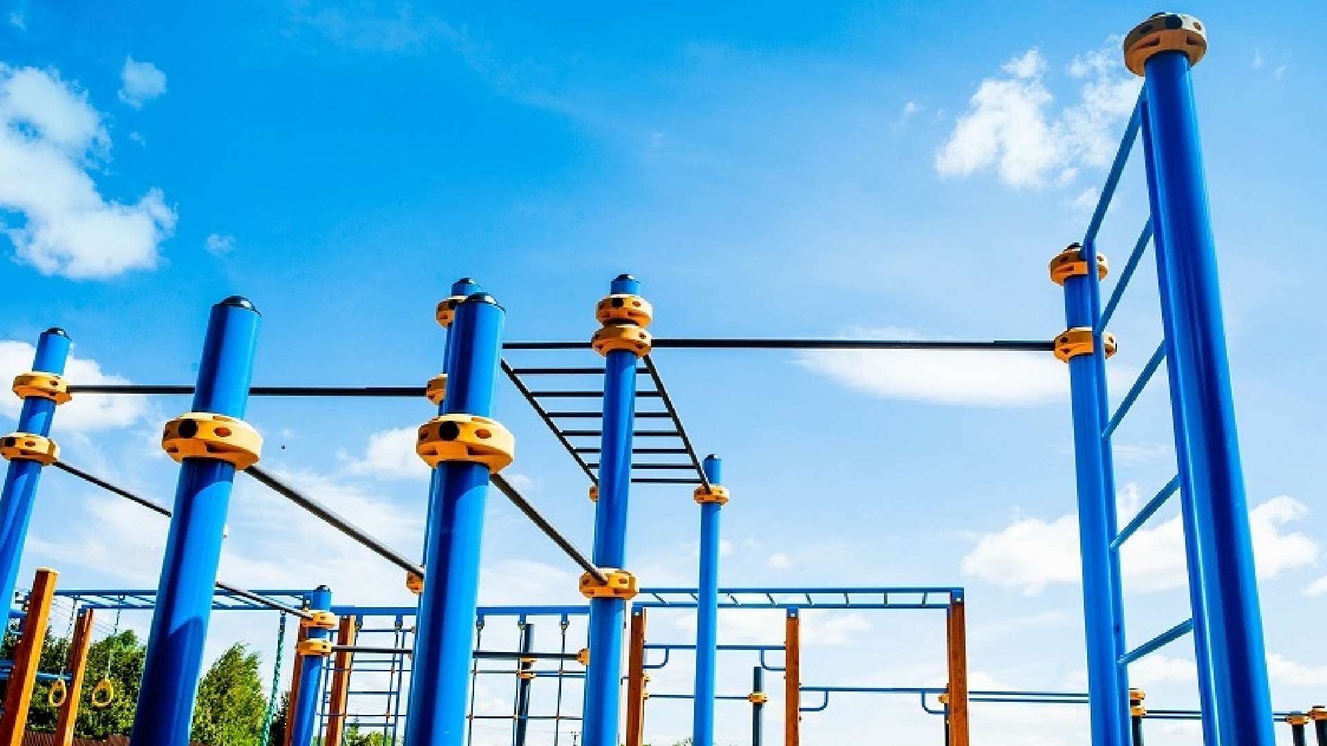 Спортивная площадка