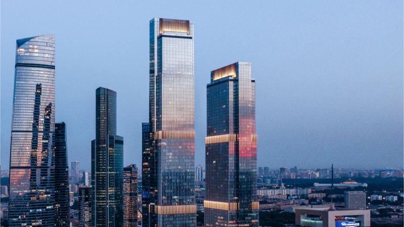 NEVA TOWERS (Нева Тауэрс)