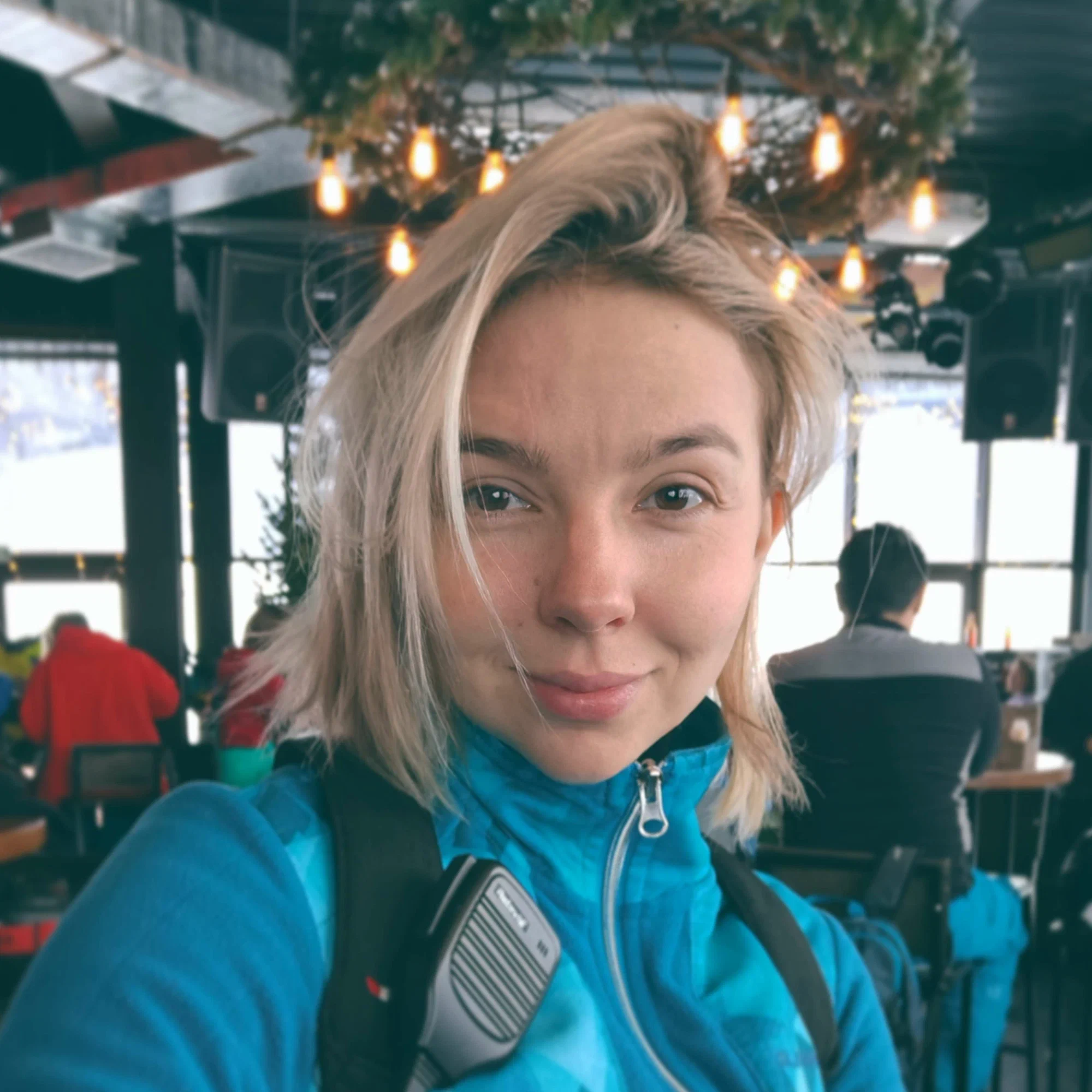 Лена Ли