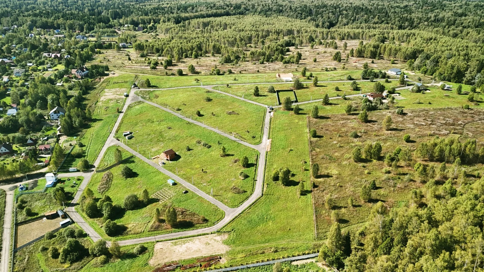 Вид сверху на поселок