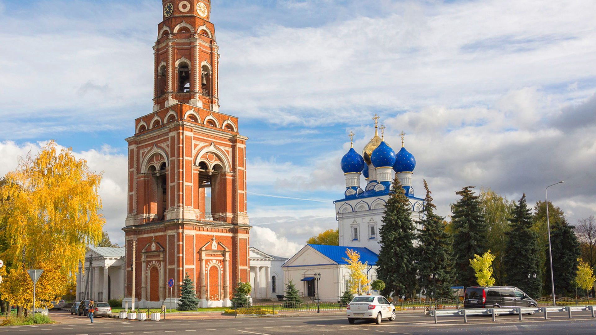 Город Бронницы в 7 км