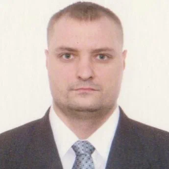 Анатолий Степанов
