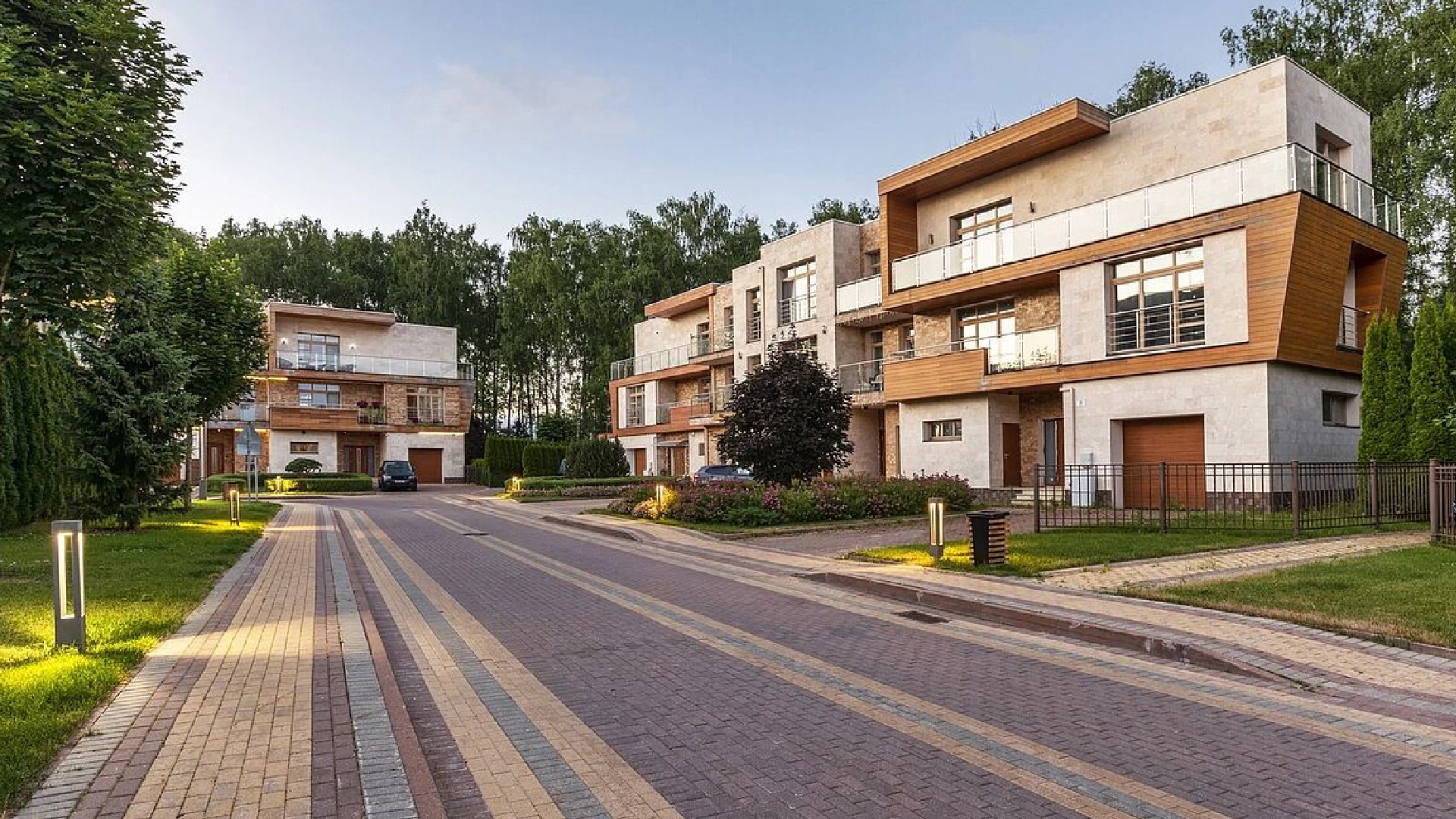 Дороги, выложенные плиткой