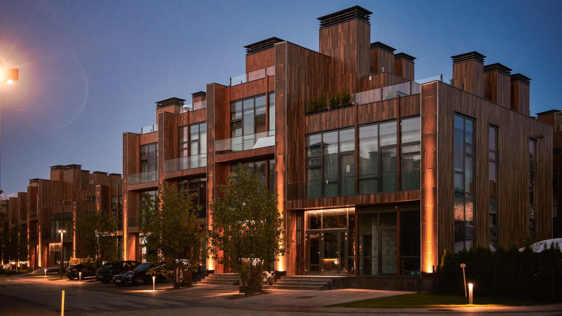 Таунхаусы на закате