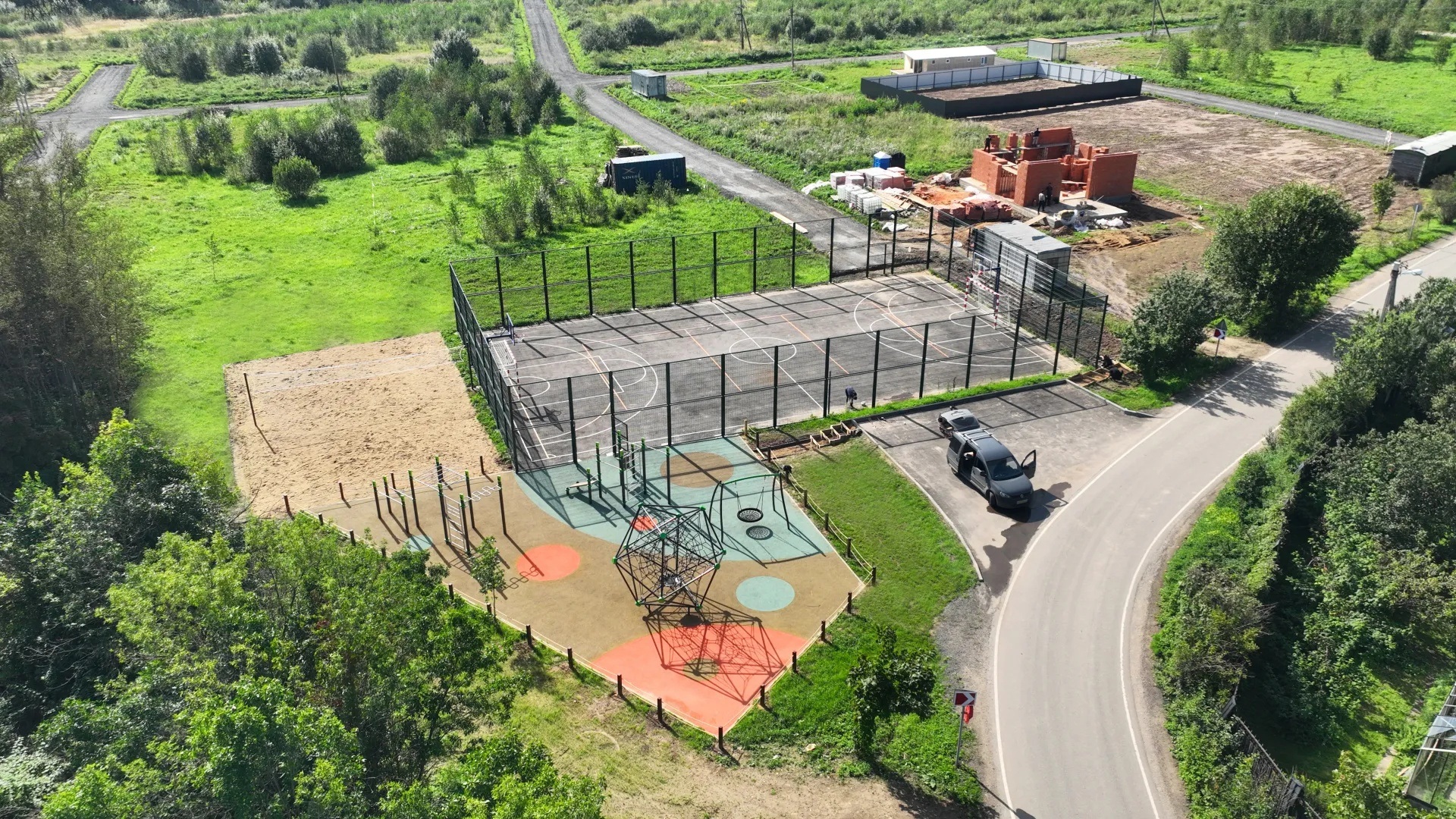 Спортивная площадка