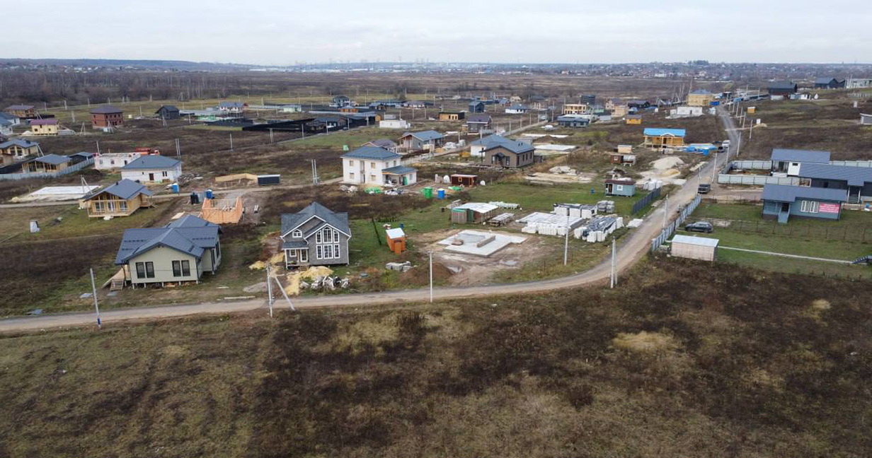 Жилая застройка и дороги