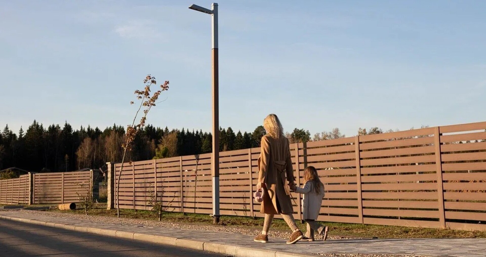 Пешеходная зона для прогулок в коттеджном поселке