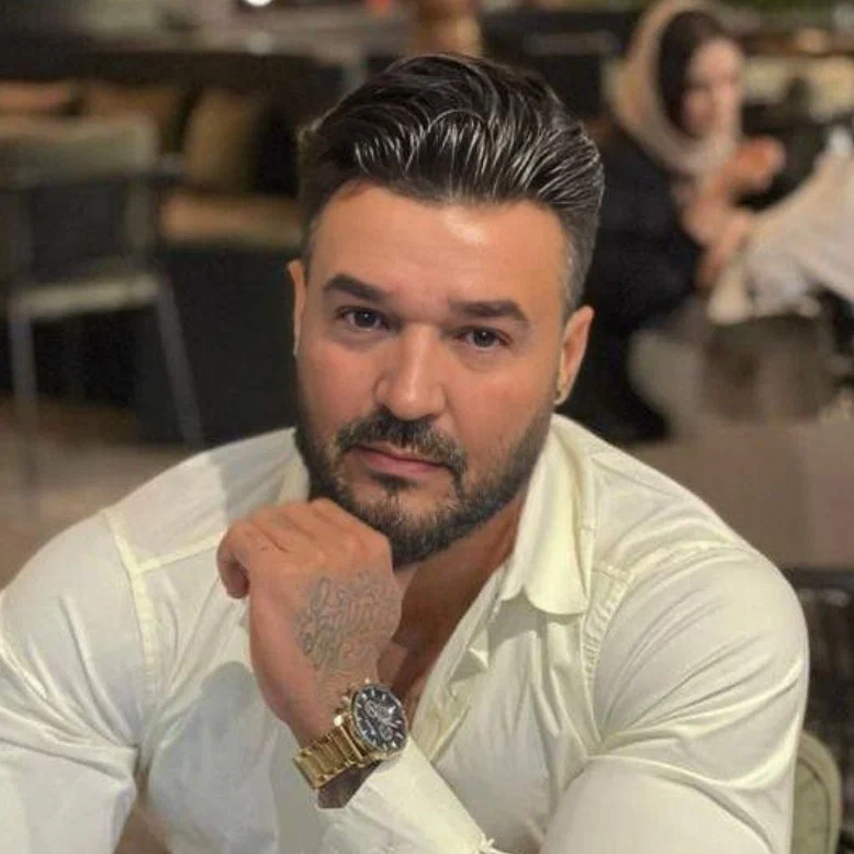 Юрий Петров