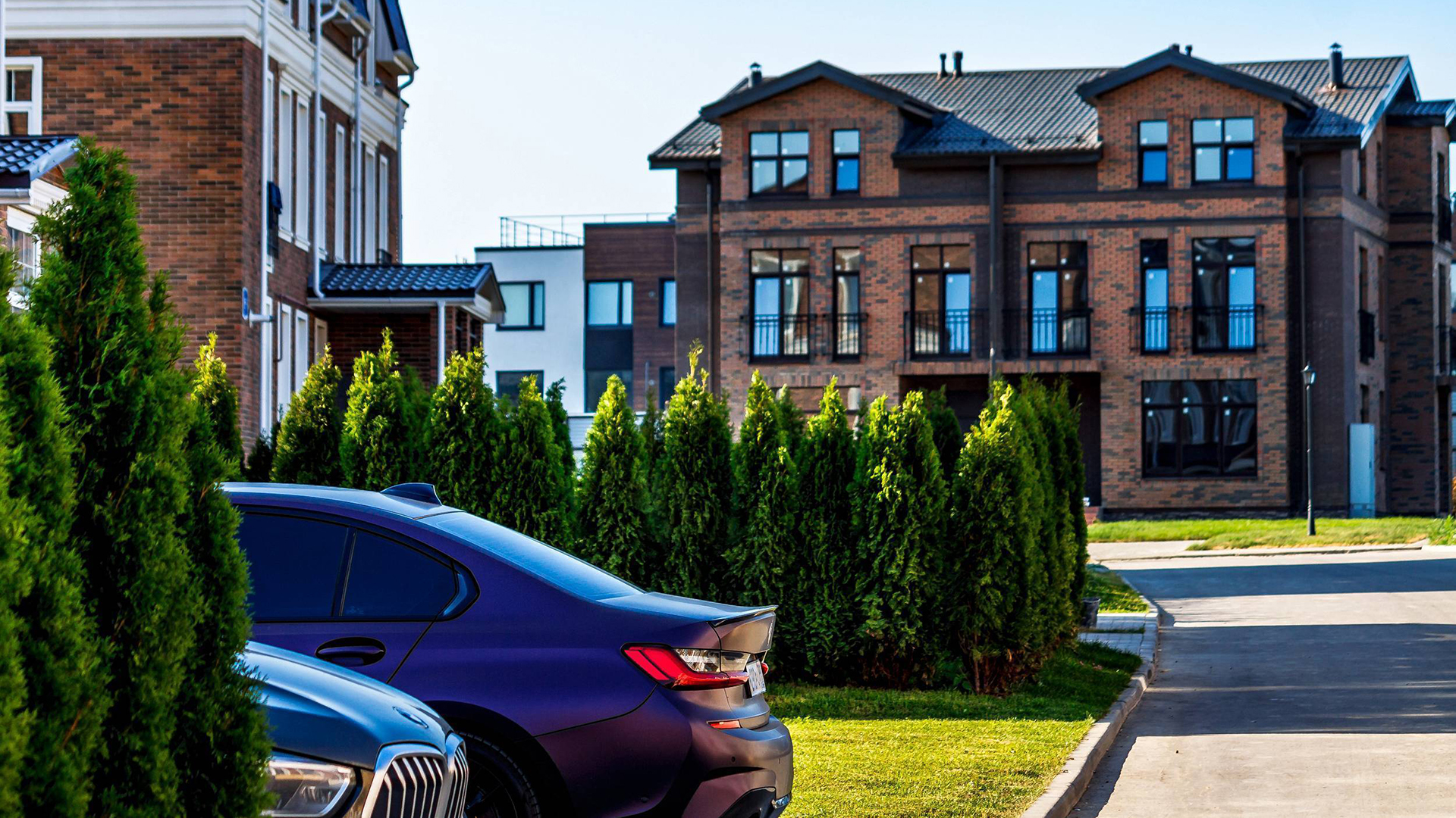 Придомовая парковка