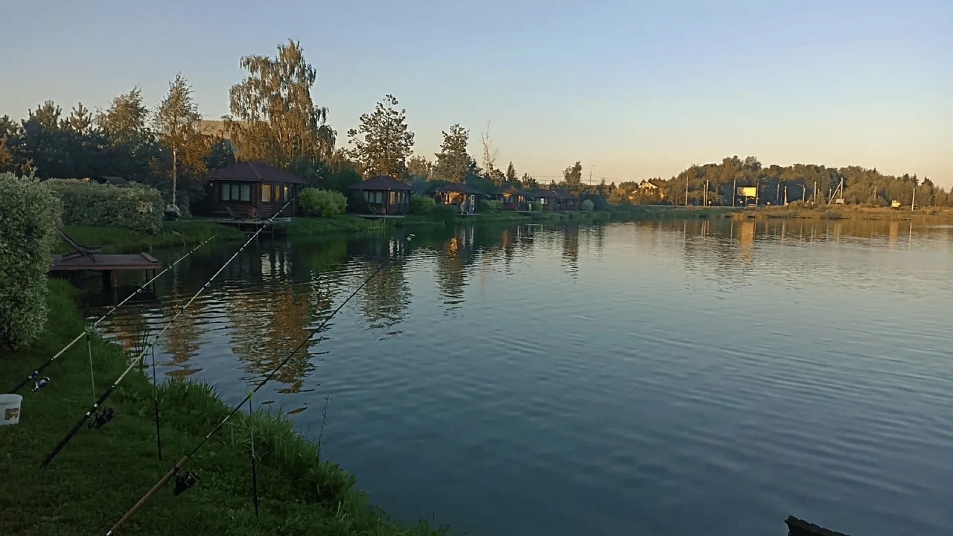 Водоем Три пескаря