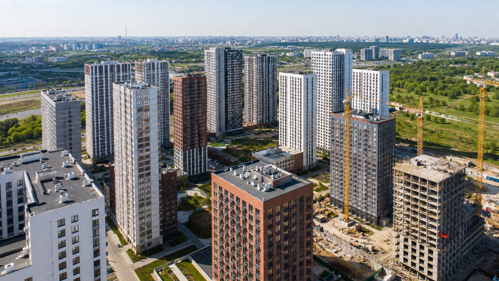 НАО, ЮВАО и ЮАО стали лидерами по вводу недвижимости в Москве: что это значит для новостроек