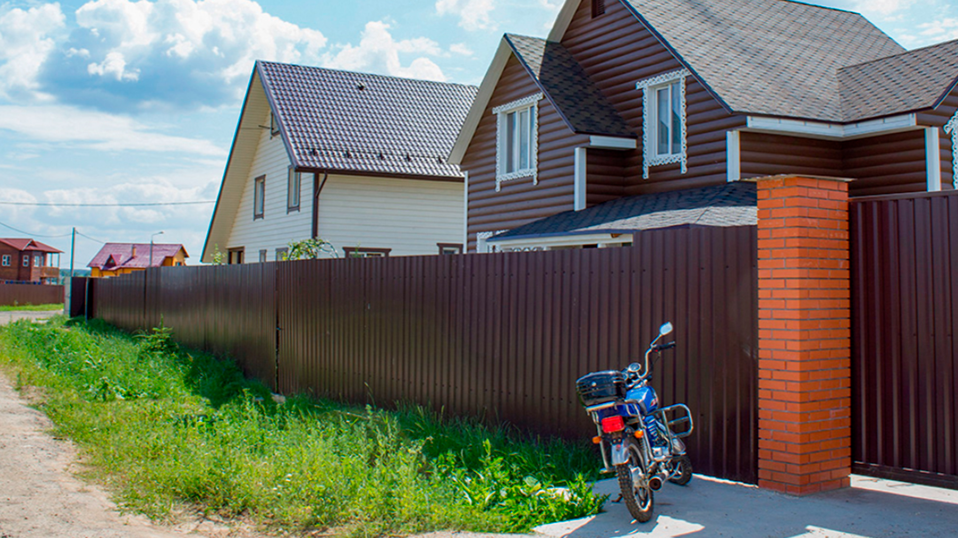 Дома в поселке