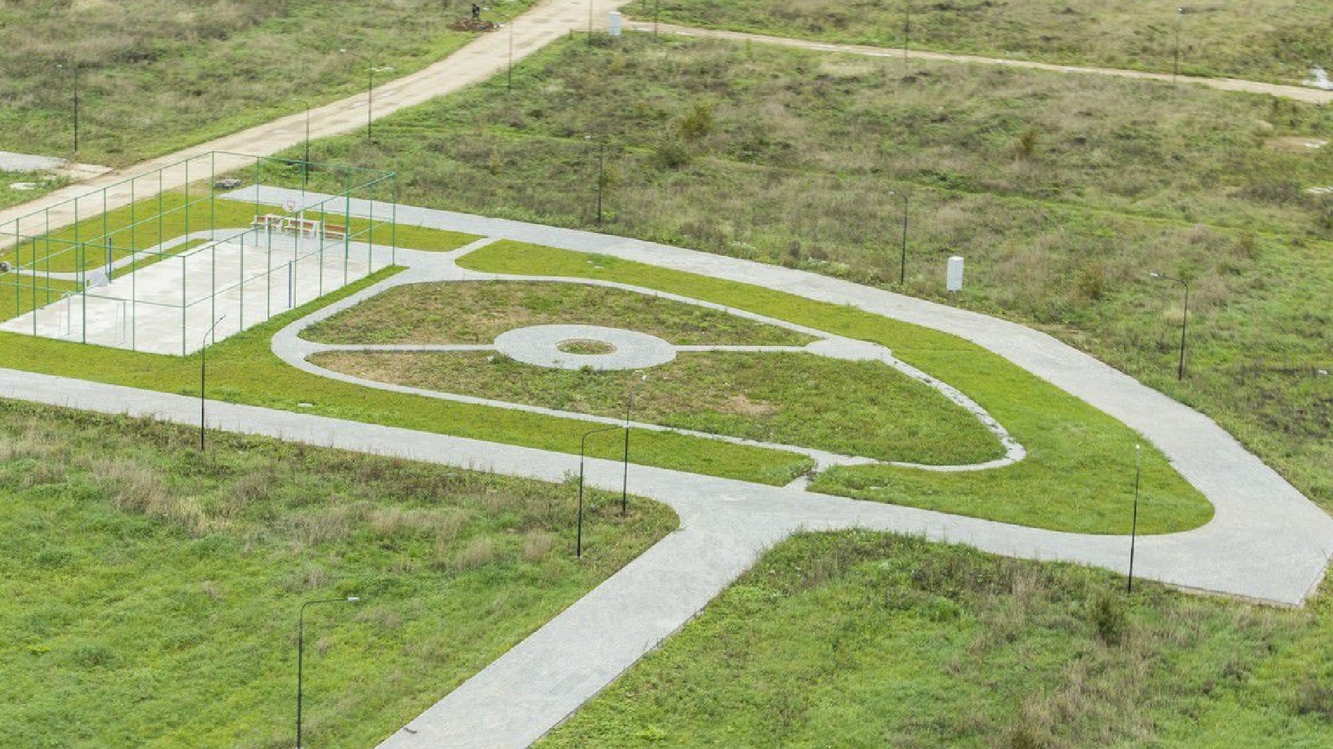 Спортивная площадка