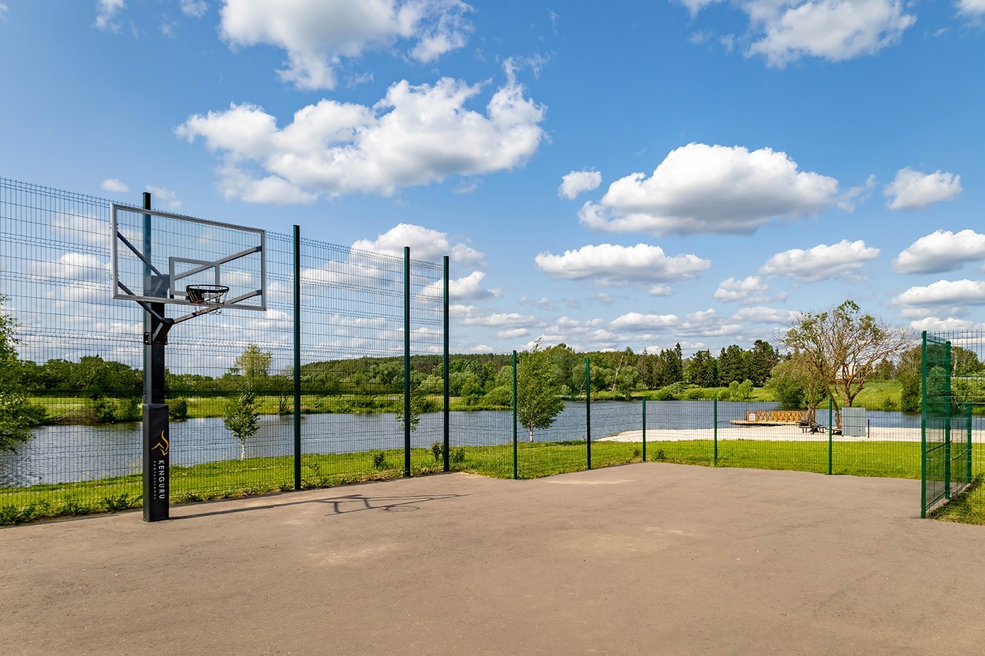 Волейбольная площадка