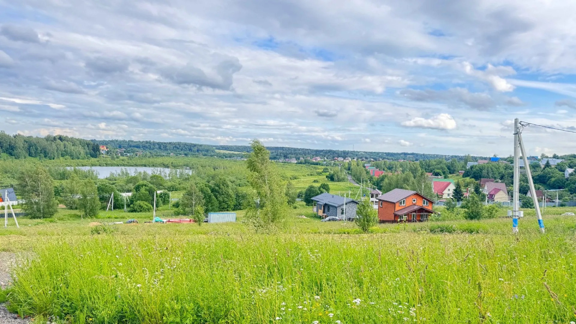 Участок поселка