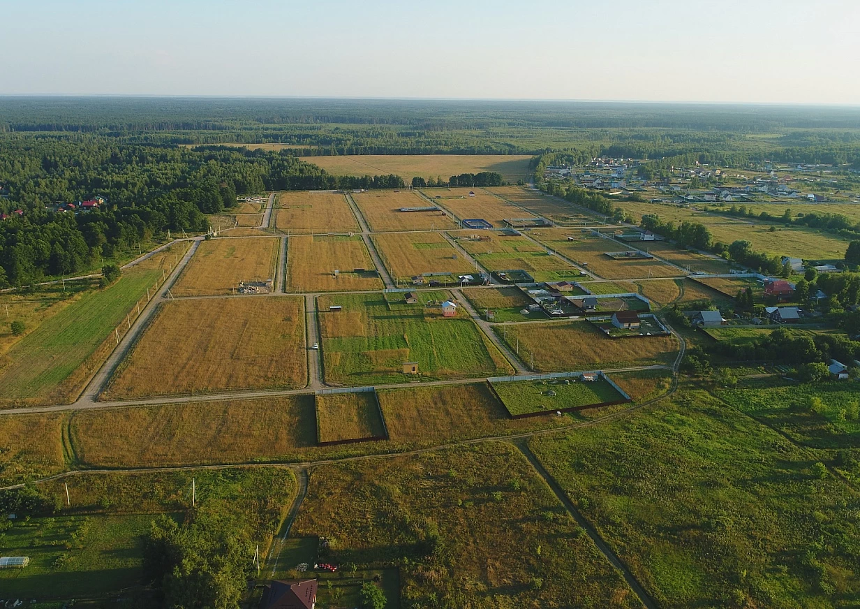 Участки с домами в коттеджном поселке