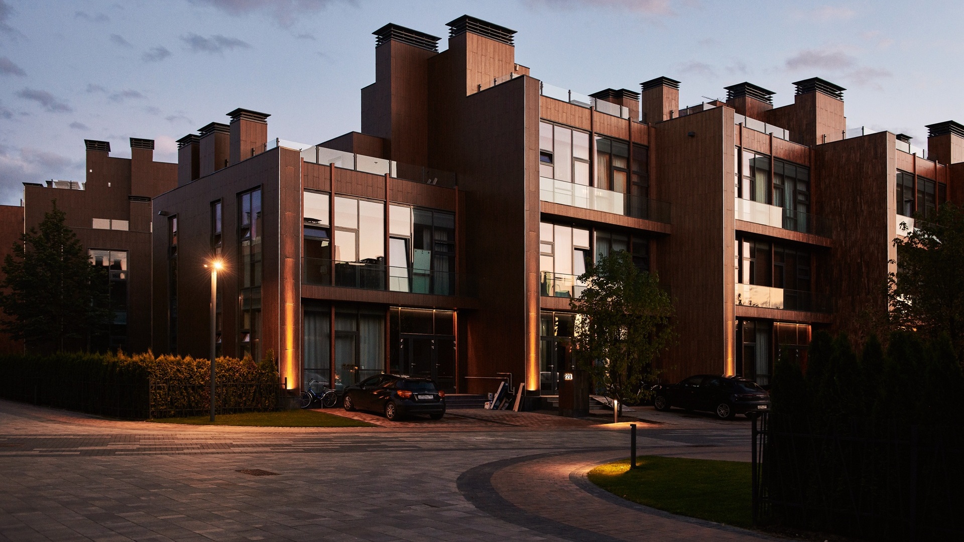 Таунхаусы на закате