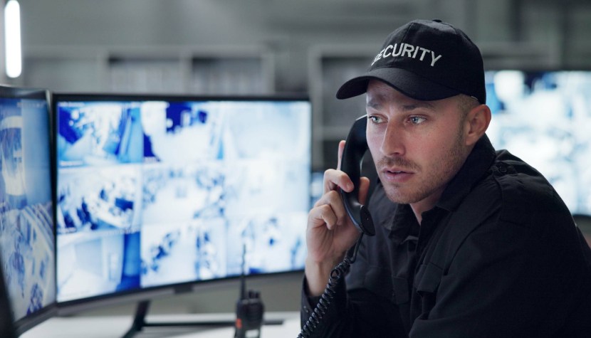 Сотрудник отдела безопасности