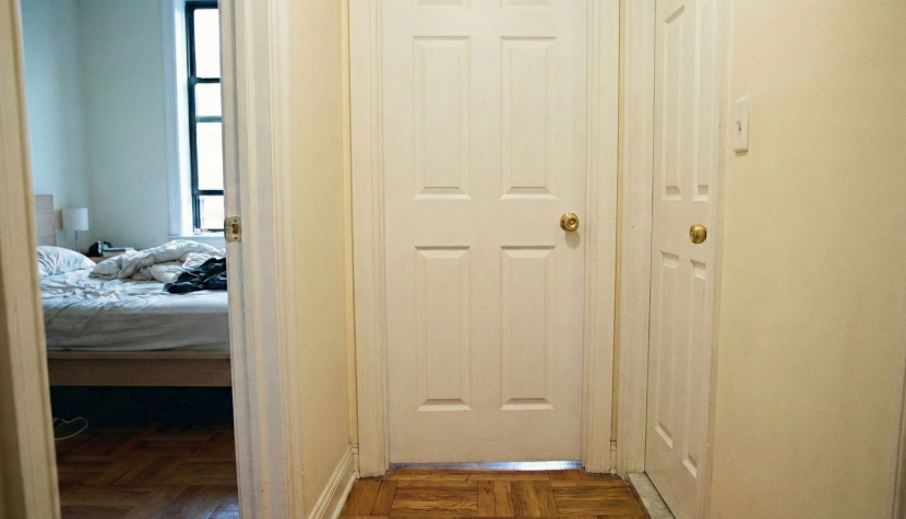 Конфликт открывания дверей